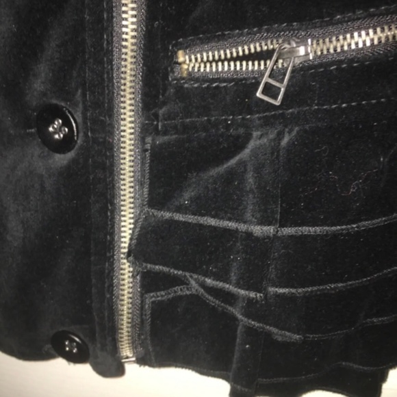 The Children’s place black velvet jacket size 10/11 - Picture 4 of 7